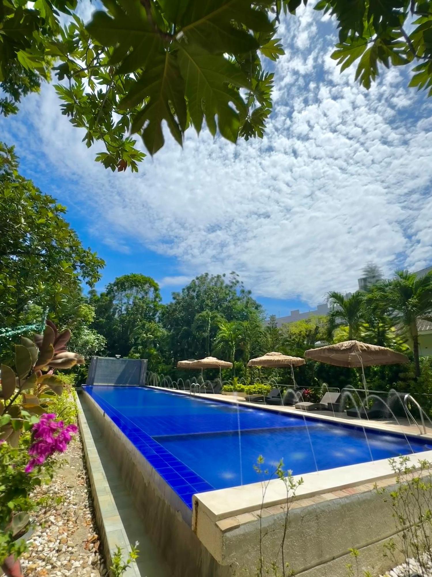 Casa Pilar Beach Resort Manoc-Manoc Екстериор снимка