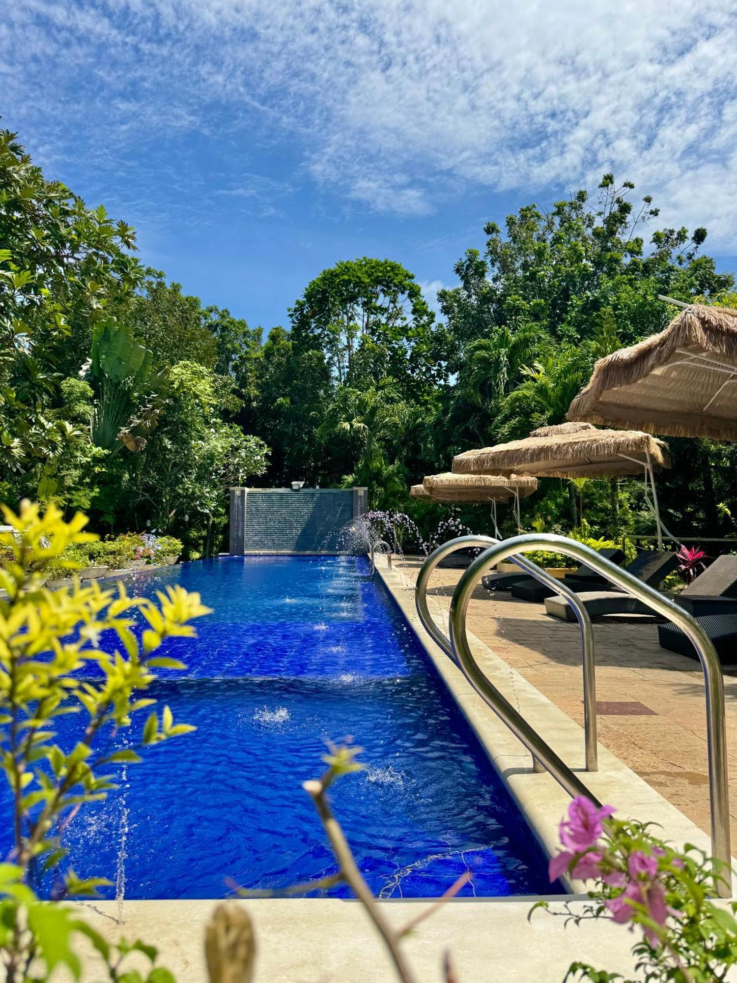 Casa Pilar Beach Resort Manoc-Manoc Екстериор снимка