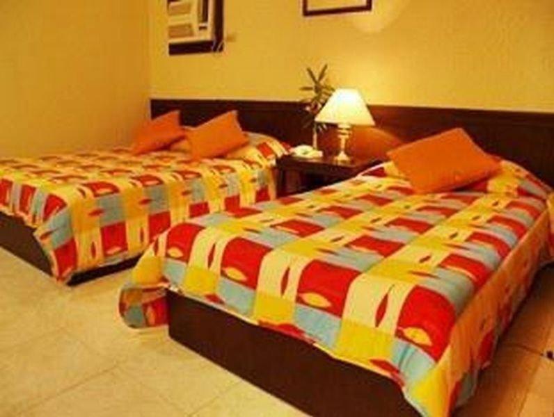 Casa Pilar Beach Resort Manoc-Manoc Екстериор снимка