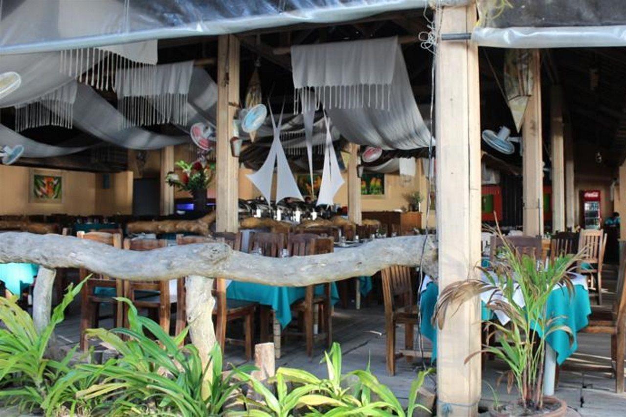 Casa Pilar Beach Resort Manoc-Manoc Екстериор снимка