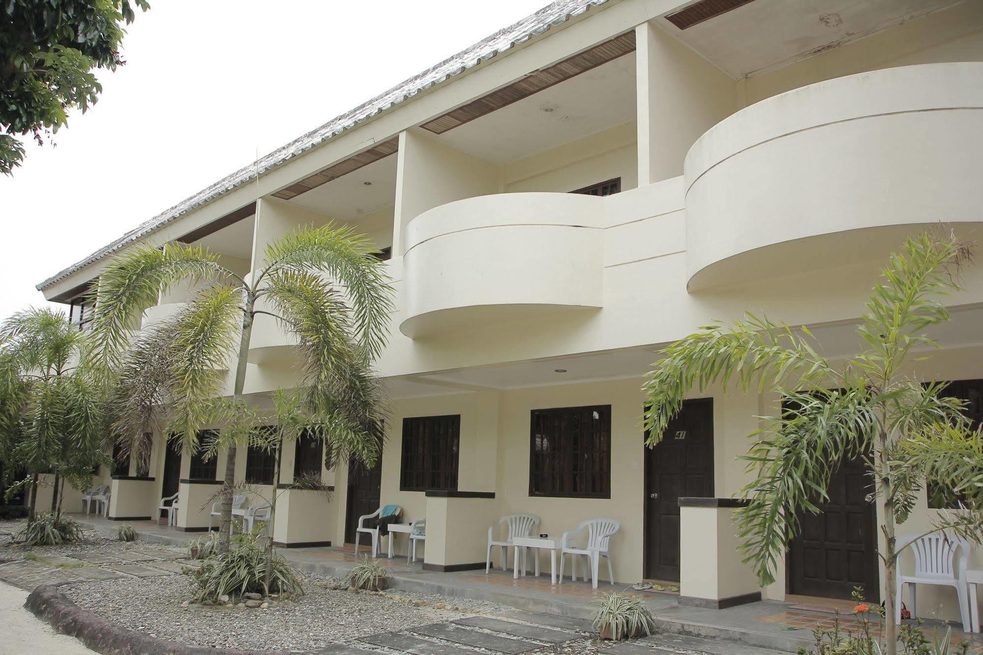 Casa Pilar Beach Resort Manoc-Manoc Екстериор снимка