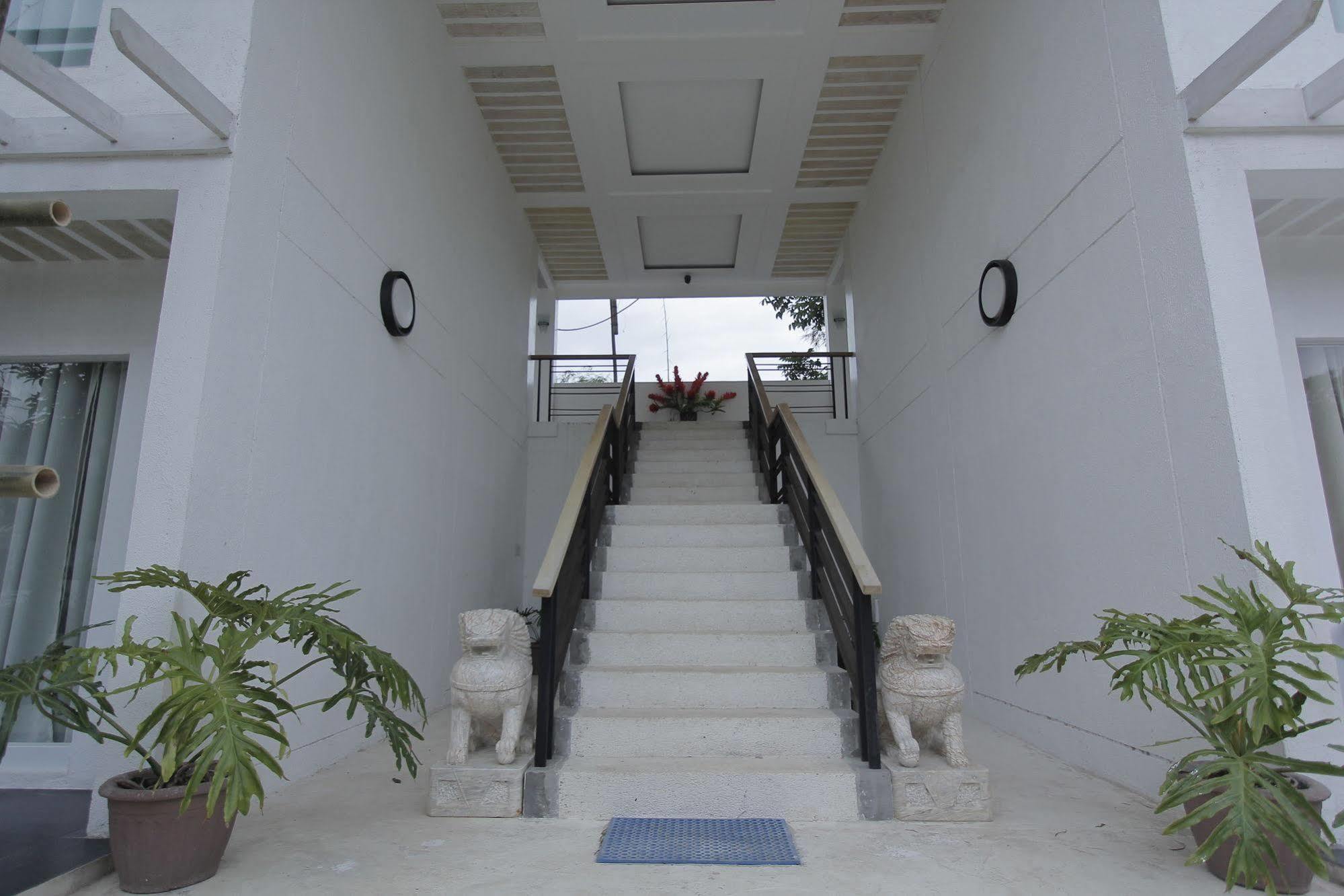 Casa Pilar Beach Resort Manoc-Manoc Екстериор снимка